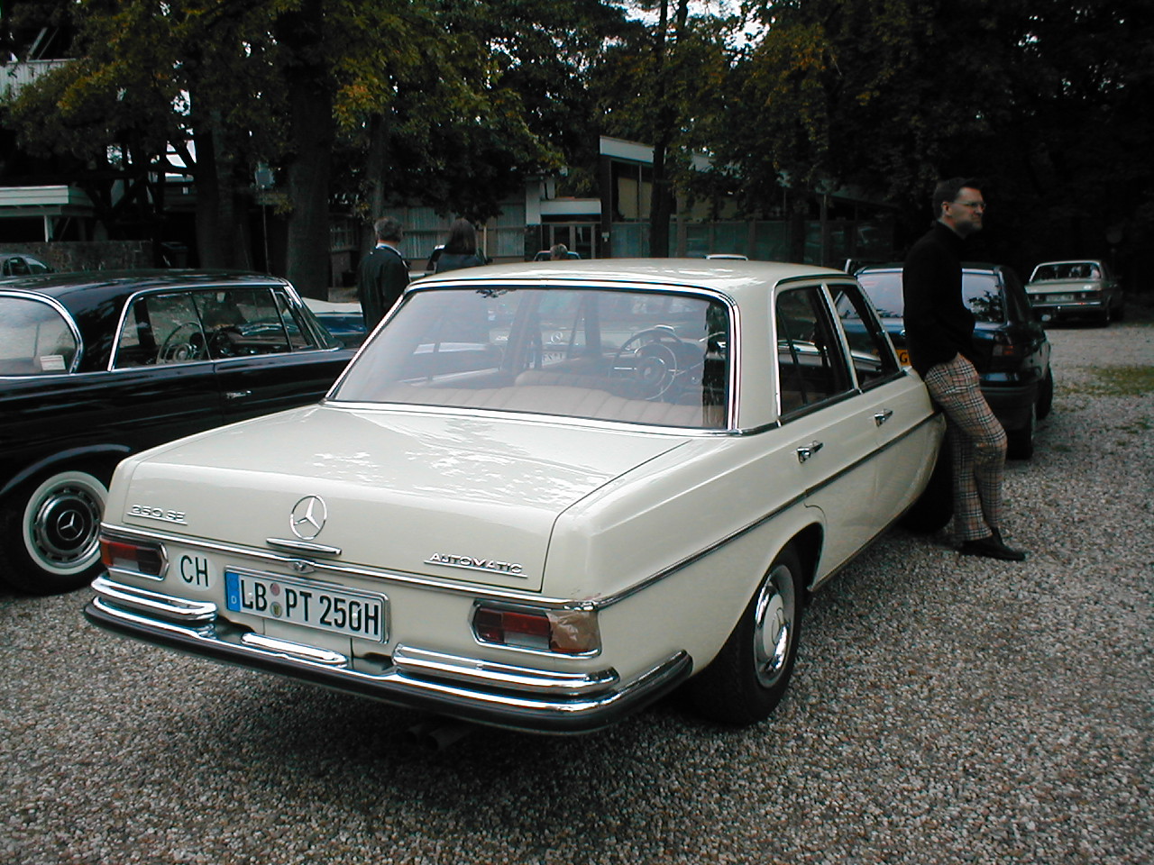 Image 10 of 58  -  392 kB