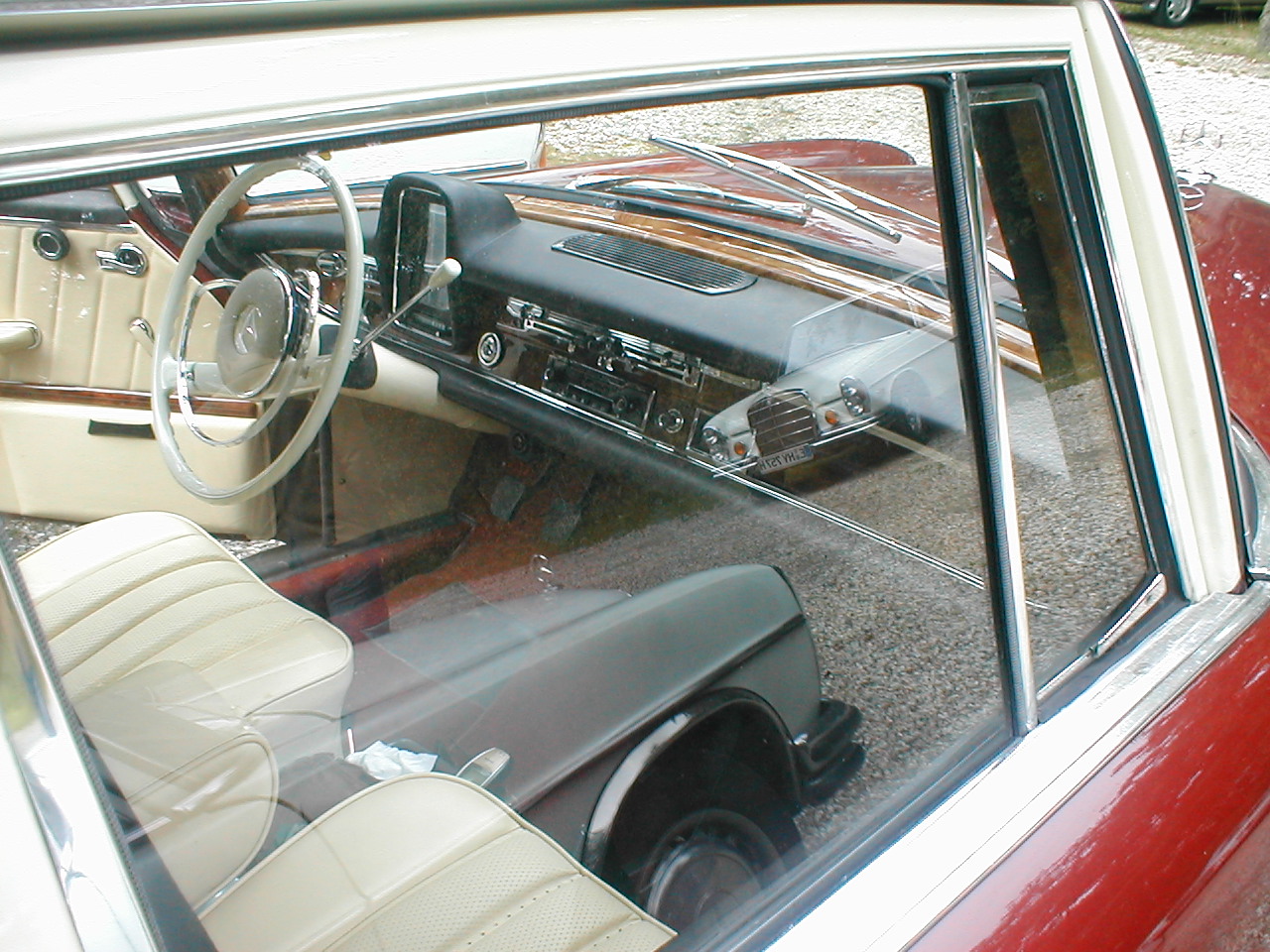 Image 17 of 58  -  386 kB