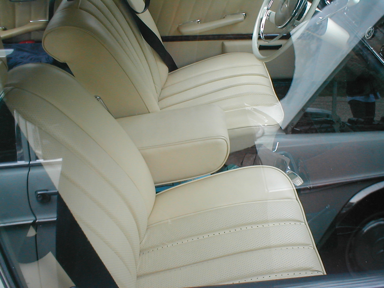 Image 48 of 58  -  421 kB